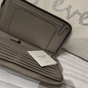 Kate Spade ♠️ Wallet for  8 cards (N/A) :(
